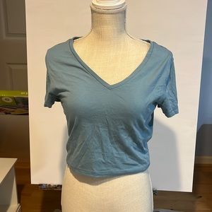 Wild Fable Cropped V-Neck Tee *rarely worn!*